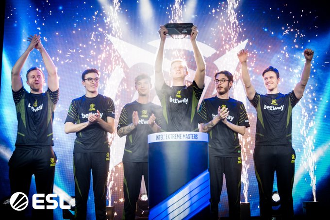 下来比赛中 下来比赛中