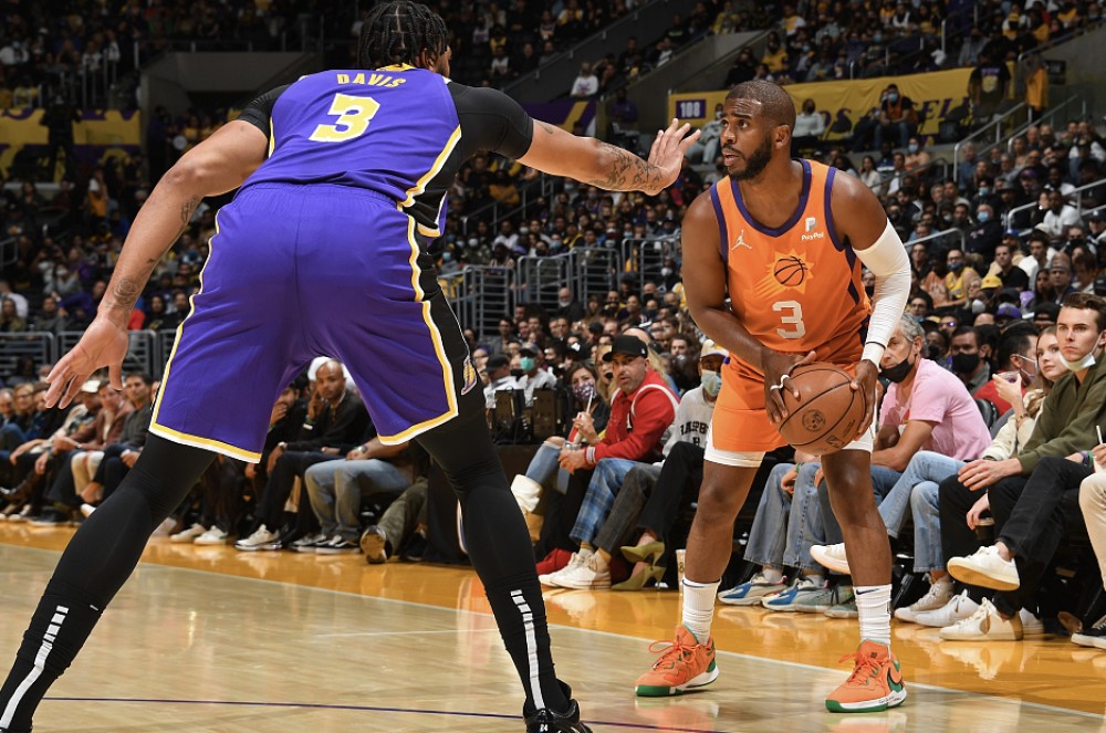 更是对他们 更是对他们