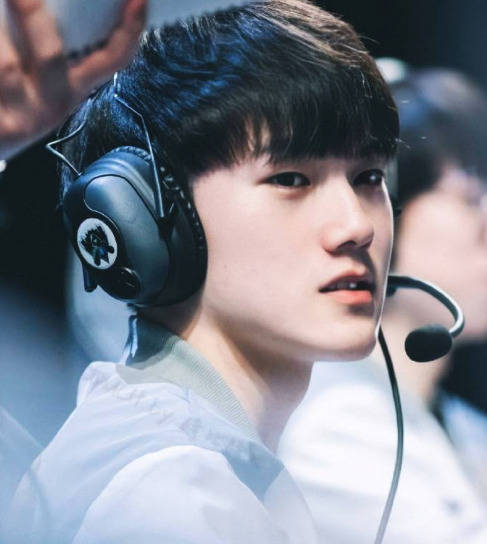 虽然让他的 虽然让他的