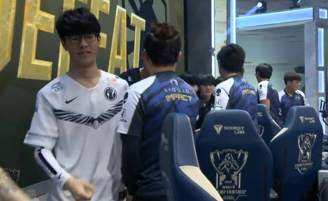 座次与开局 座次与开局